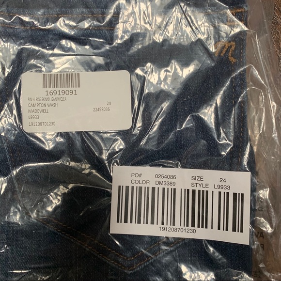 NWT Madewell 9" Mid-Rise Skinny Jeans in Campton - Picture 4 of 6
